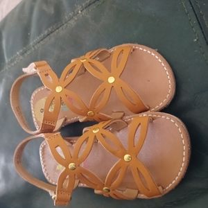 Rachel Shoes Girls sandals sz 8 like new.